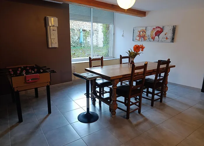 - Les Hirondelles * La Feuillie (Manche)